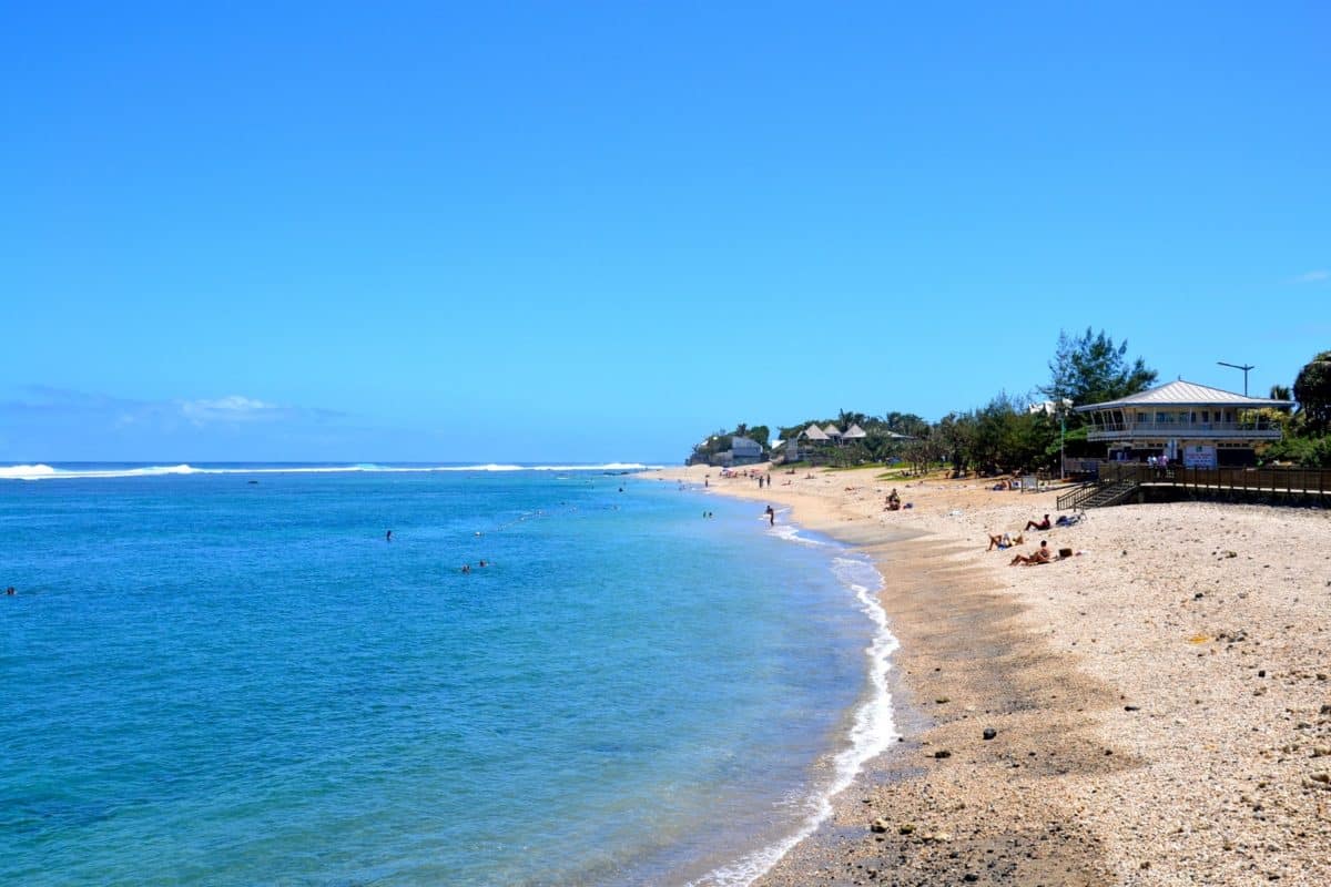 Saint-Pierre — Front de mer et marina